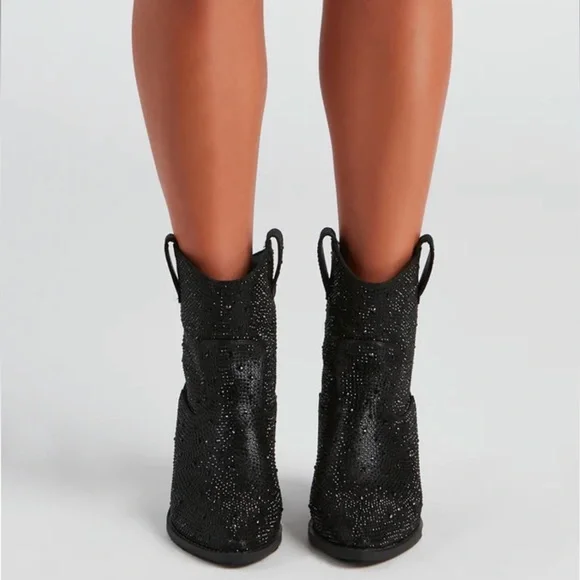 NEW Black Western Style Bedazzled Cowboy Ankle Boots - Picture 5 of 16
